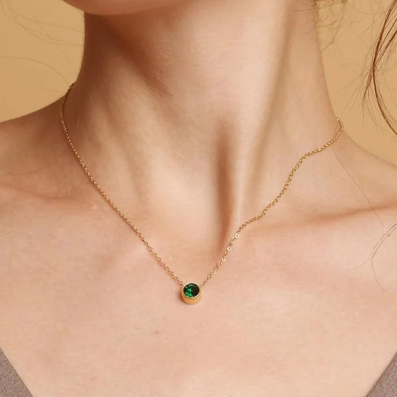 Single Stone Green & White