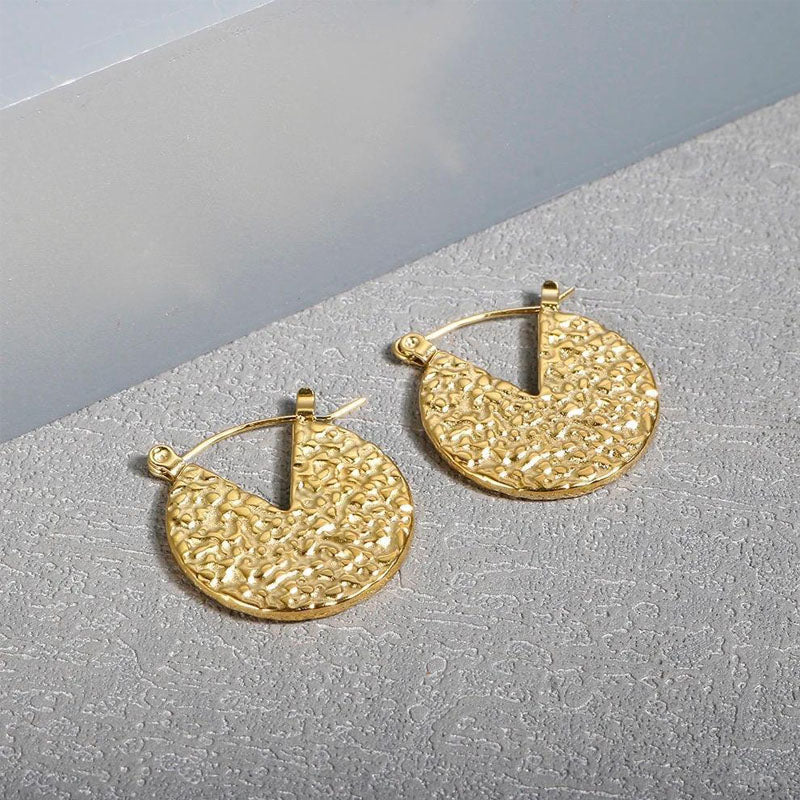 V Round Earring
