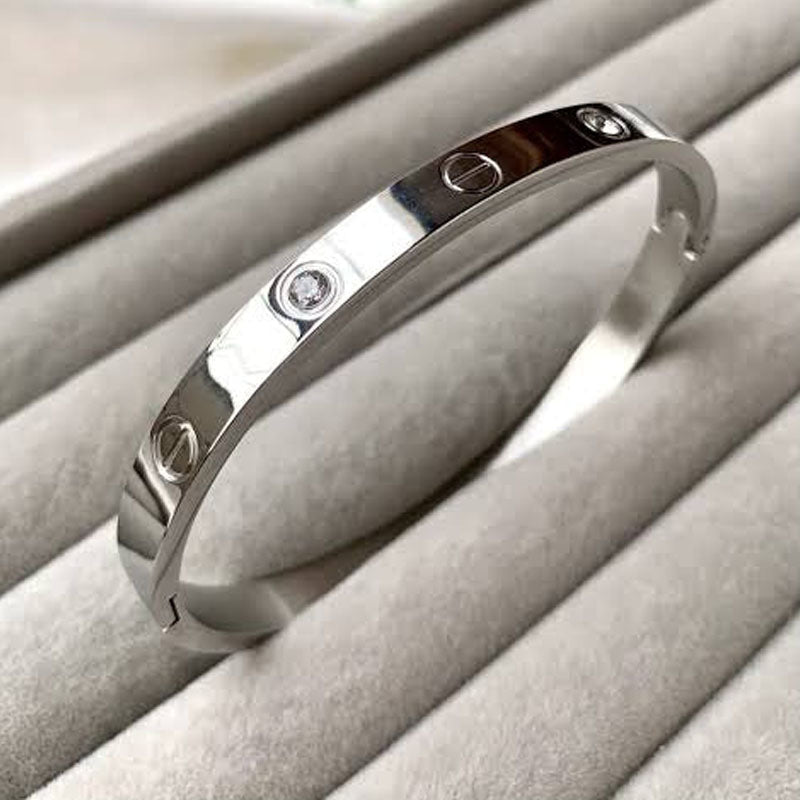 Love Bracelet Cartier
