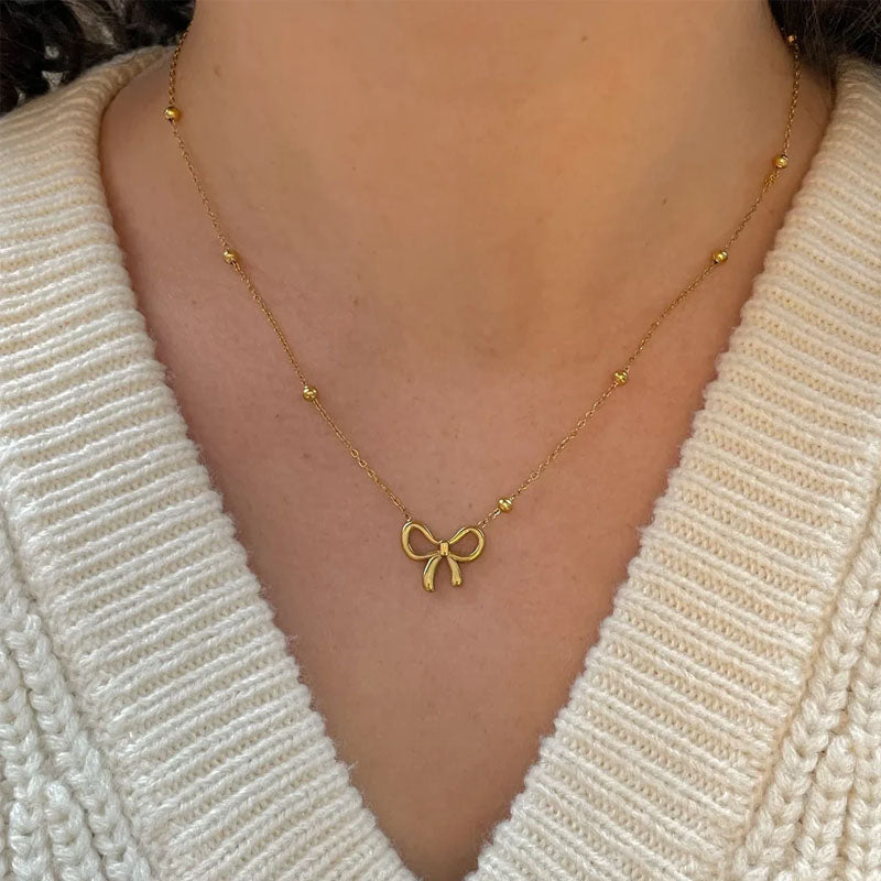 Ribbon Necklace