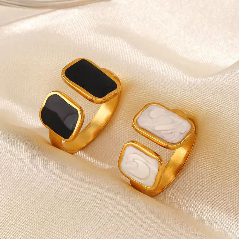 Black & White Ring Adjustable